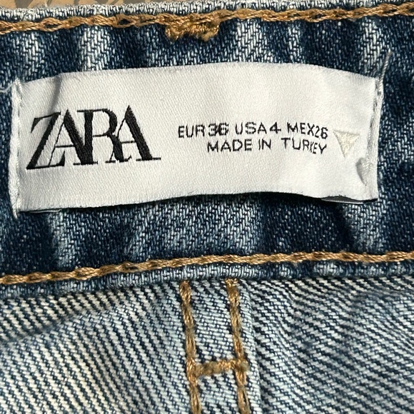Zara Wide leg Flare light blue Distressed Jeans size 4 - Picture 6 of 9